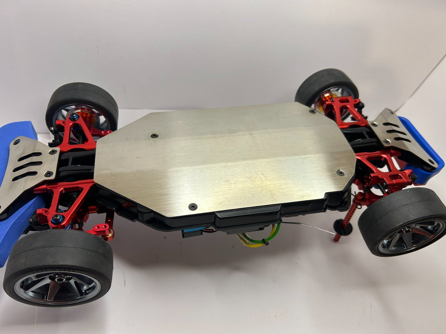 Tamiya Modellismo RC: Tamiya TT02  Fahrgestell Upgrade – Nuovo (secondo la descrizione) da Oberkulm venduto da Dampflokeli 3