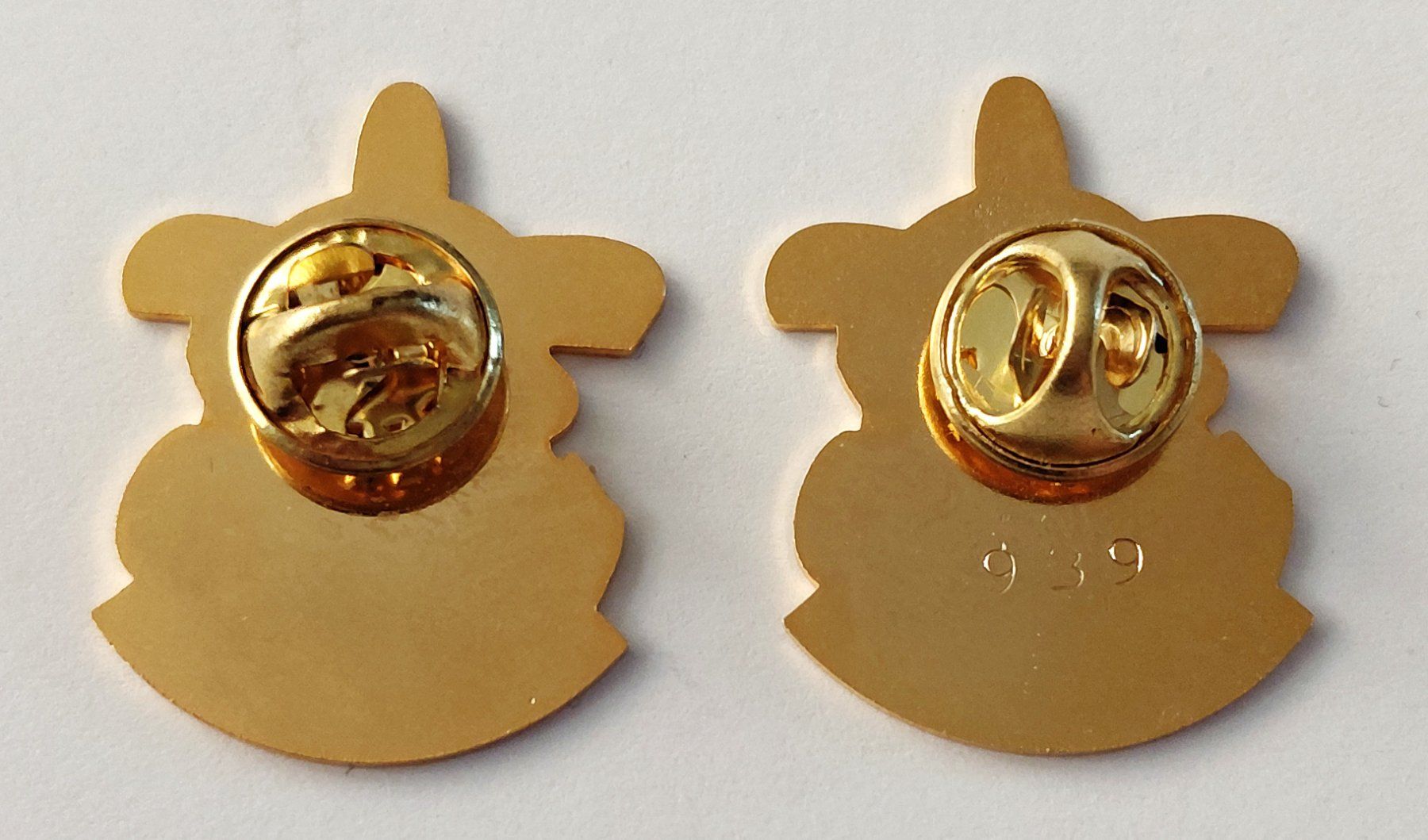 Placchette & Badge: PIN Urnerhof Flüelen – Usato da Luzern venduto da qualifair 1