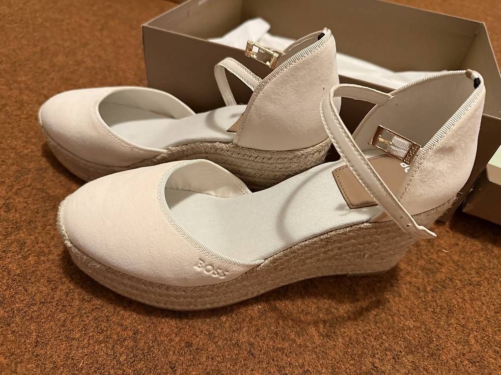 Hugo Boss Scarpe da donna: Original Boss Schuhe Grösse 41 – Usato da Allmendingen b. Bern venduto da Haus_am_Wald