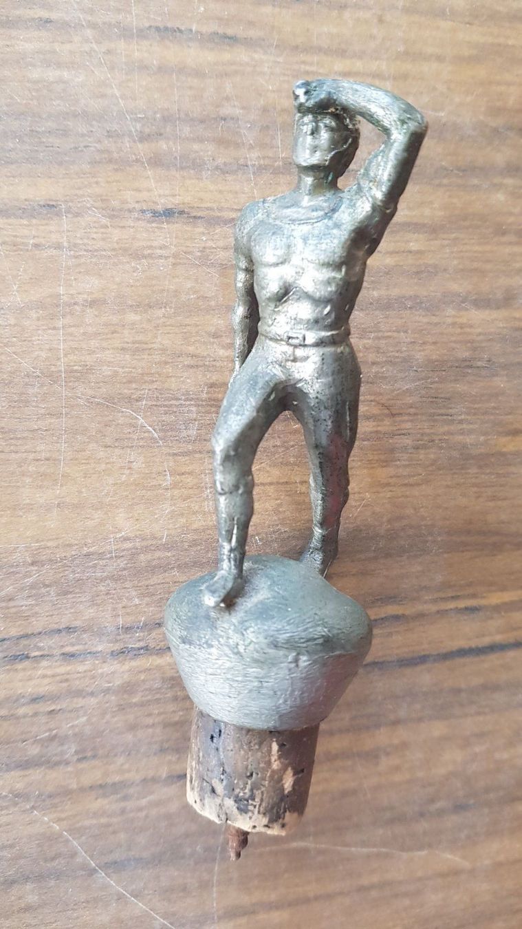 Figuren: Zierkorken Figur Athlet antik – Gebraucht aus Mörschwil von antiksalon 4