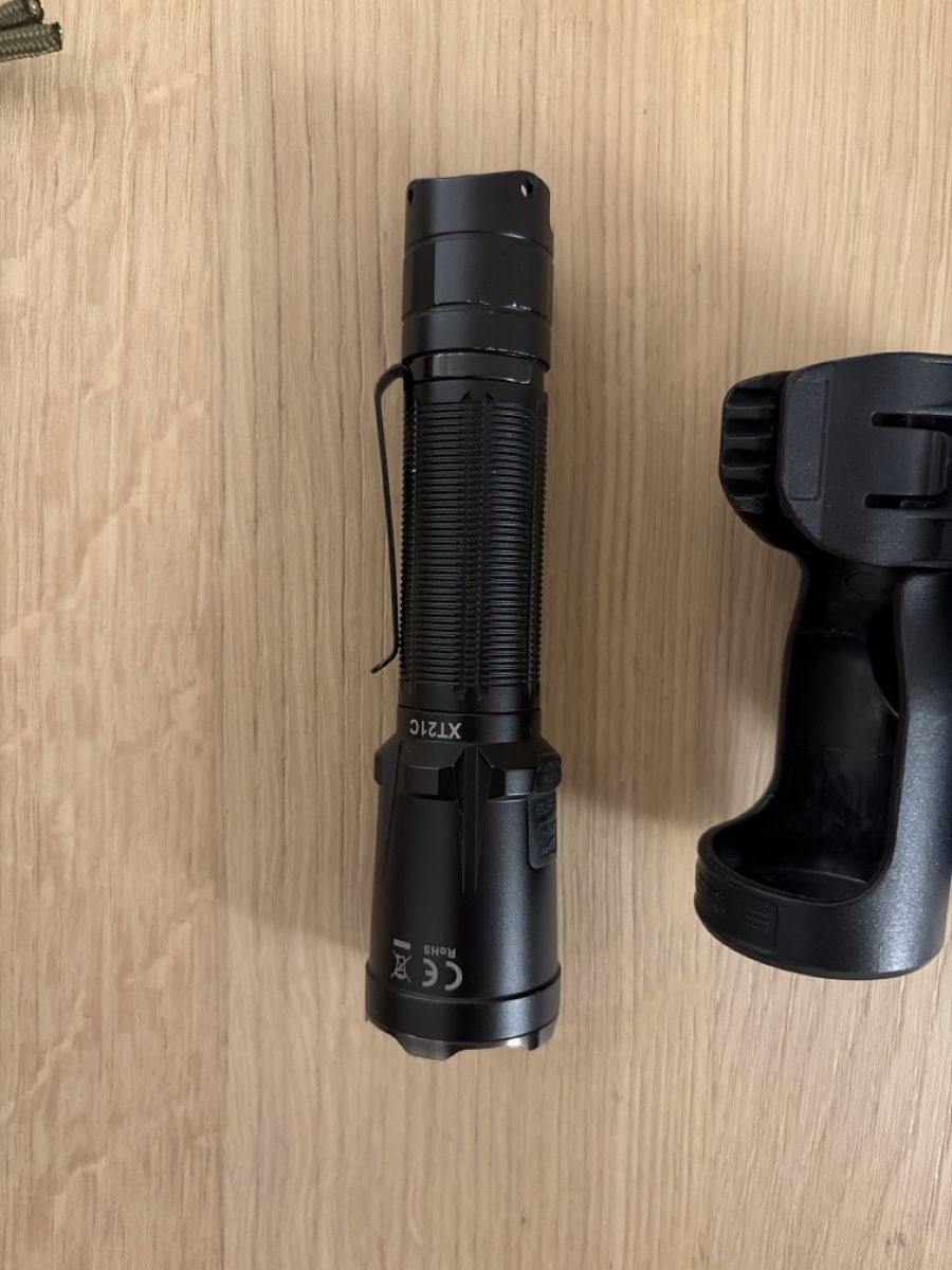 Lampen: Klarus Tactical Lampe mit Holster – Gebraucht aus Lichtensteig von RIO_6810 1