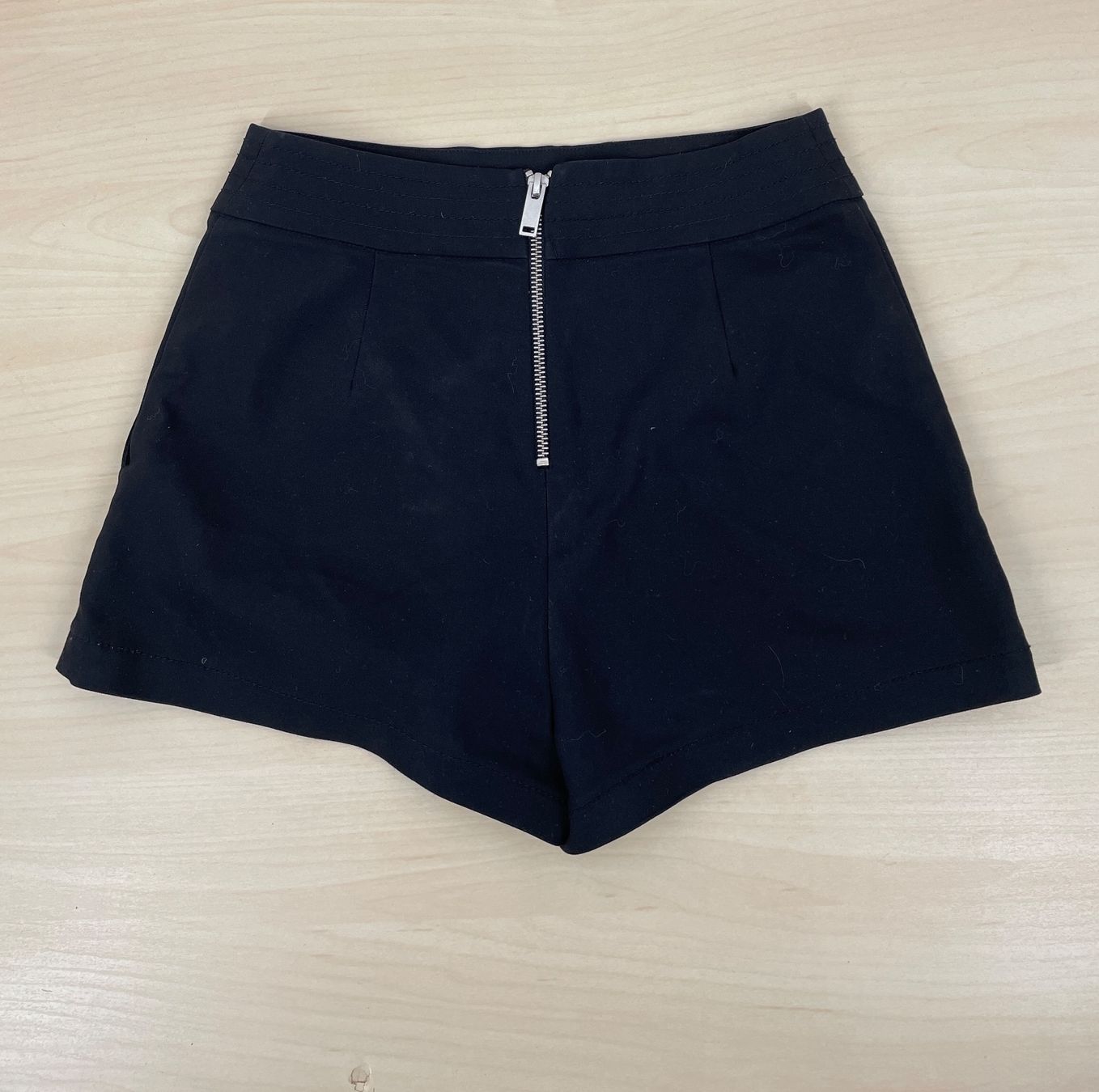 Hosen: MNG short noir 34 – Gebraucht aus Lausanne von PlusValue_Lausanne 1