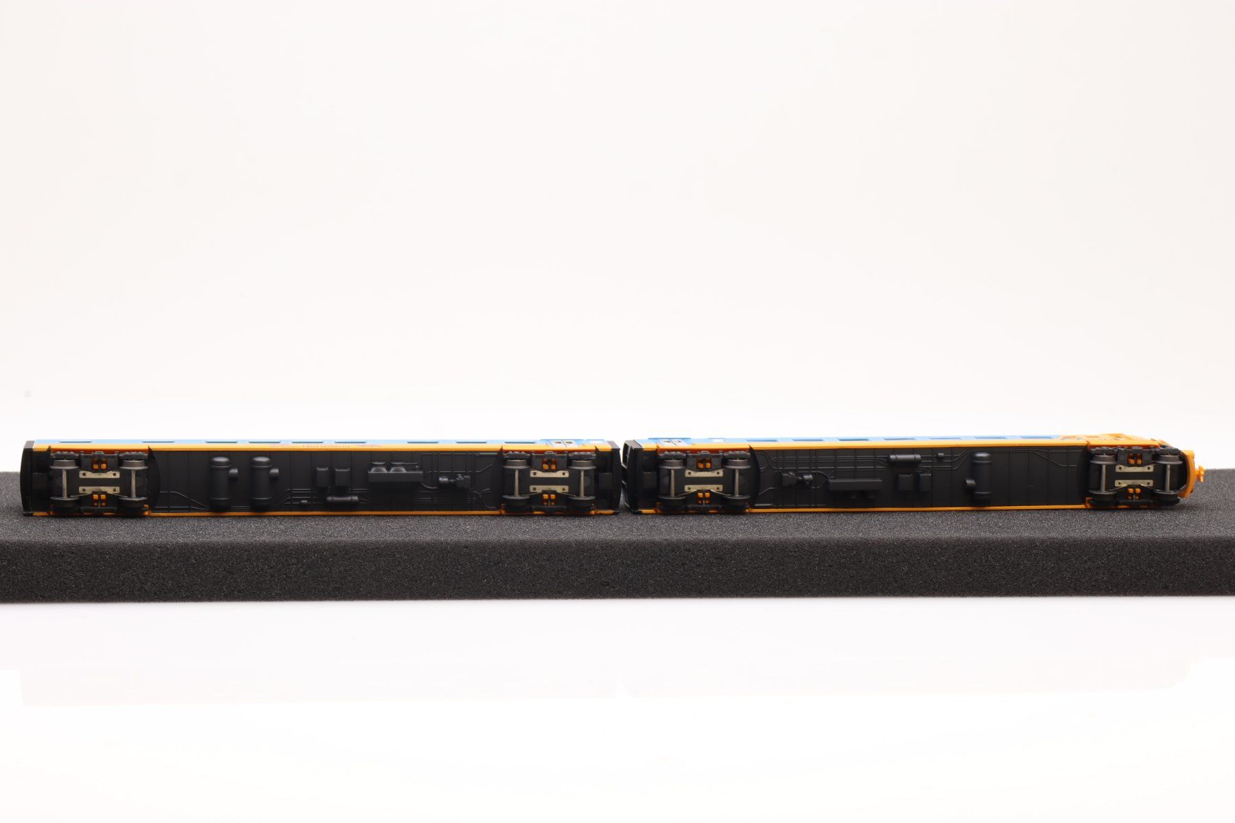 Trix Modelleisenbahnen: Trix 12253 Nothlander Triebwagenzug, Spur N – Neu (gemäss Beschreibung) aus Ried (Muotathal) von Modellbahn.swiss 6