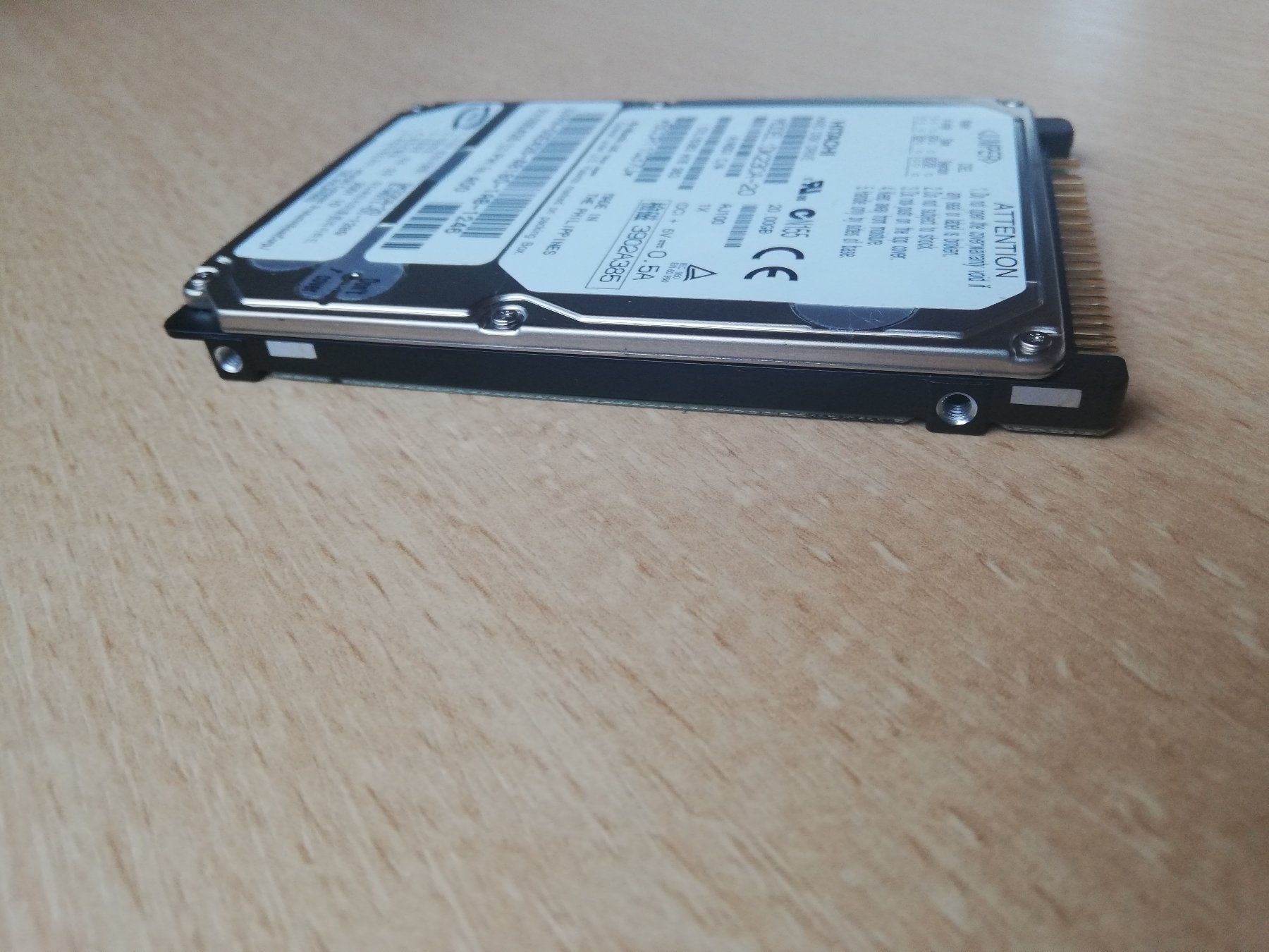 Hitachi Harddisks: 2.5" HDD IDE Hitachi DK23CA-20 20 GB – Gebraucht aus Worb von geo_zbd8 1