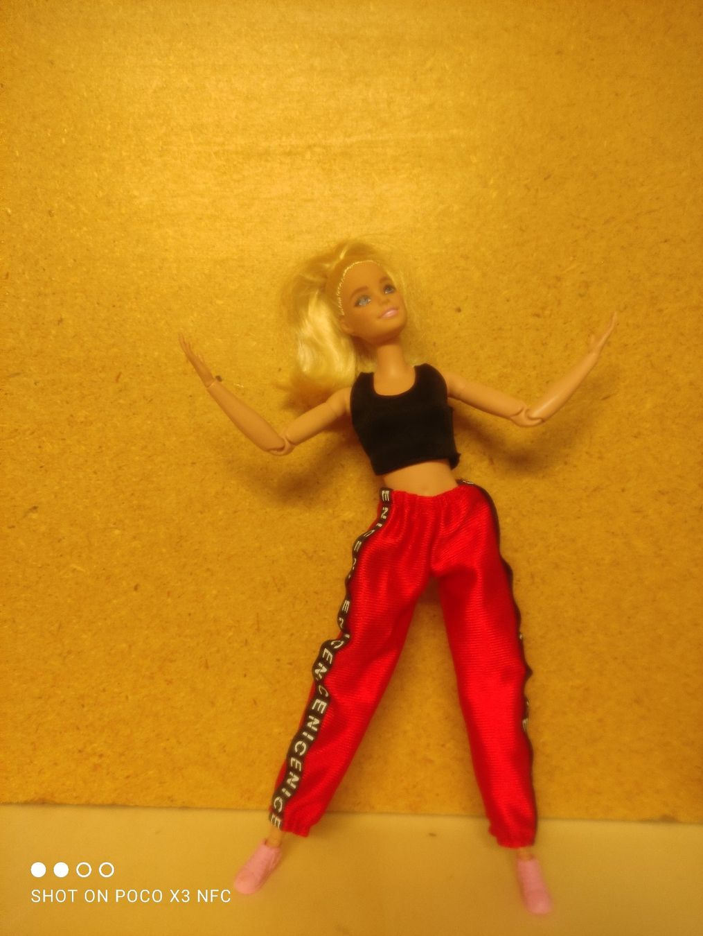 Bambole: Barbie Sportkleidung – Nuovo (secondo la descrizione) da Lachen SZ venduto da SanBek