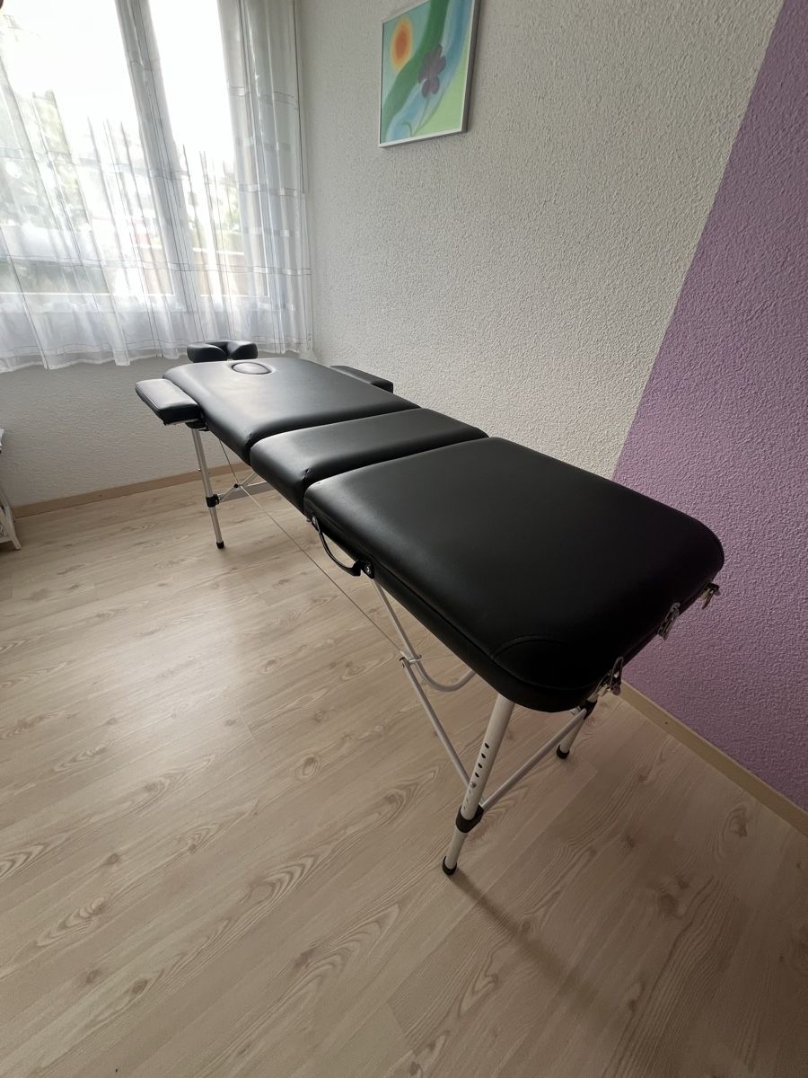 Chaises longues: Koffermassageliege – D'occasion à Russikon par mar_9j79 1