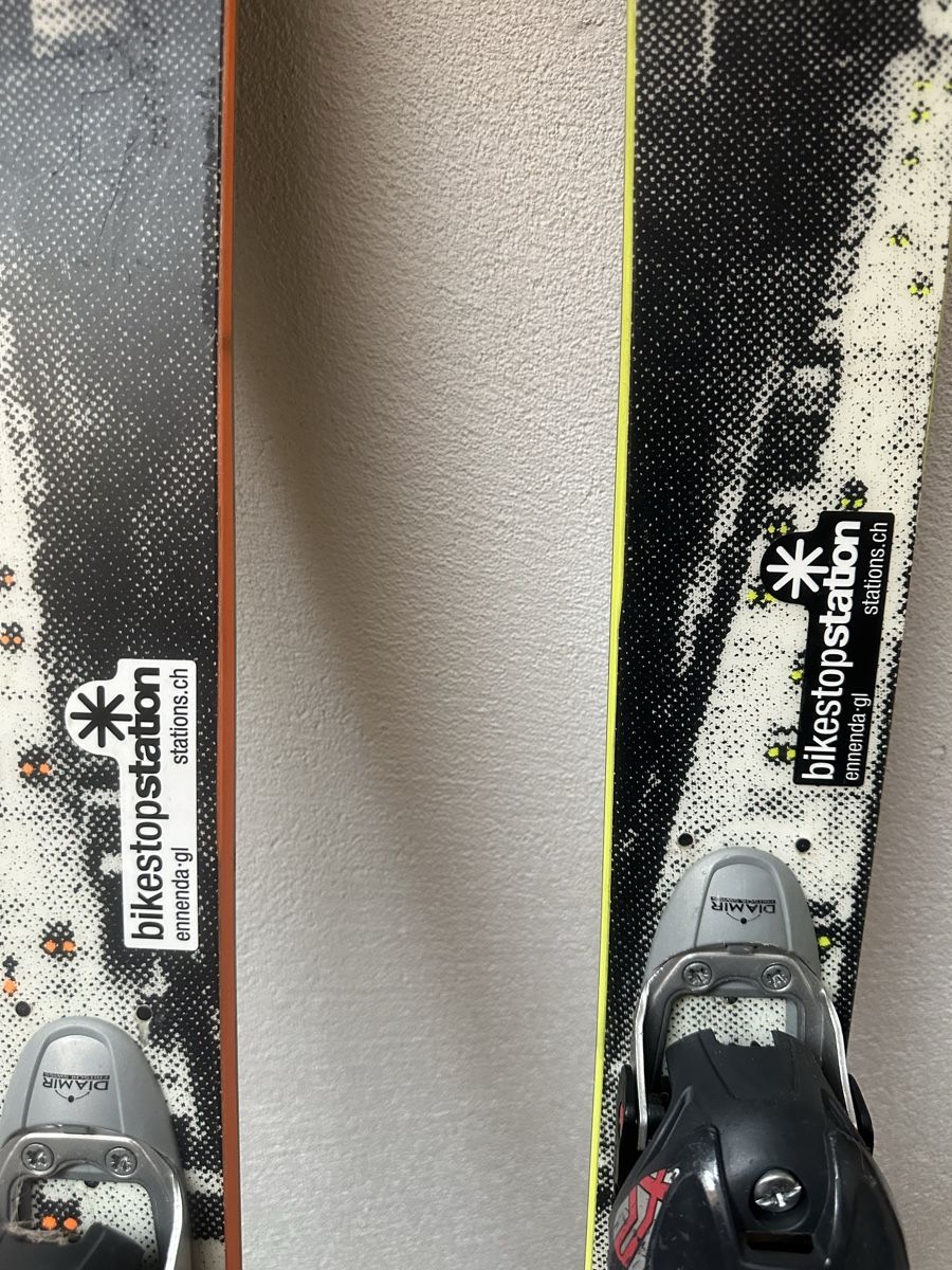 Völkl Sci: Völkl Ledge Freestyle Ski 160 cm inkl. Bindung – Usato da Glarus venduto da Sky039
