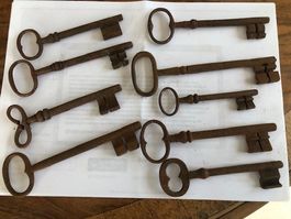 Lot 3 de 9 clefs anciennes