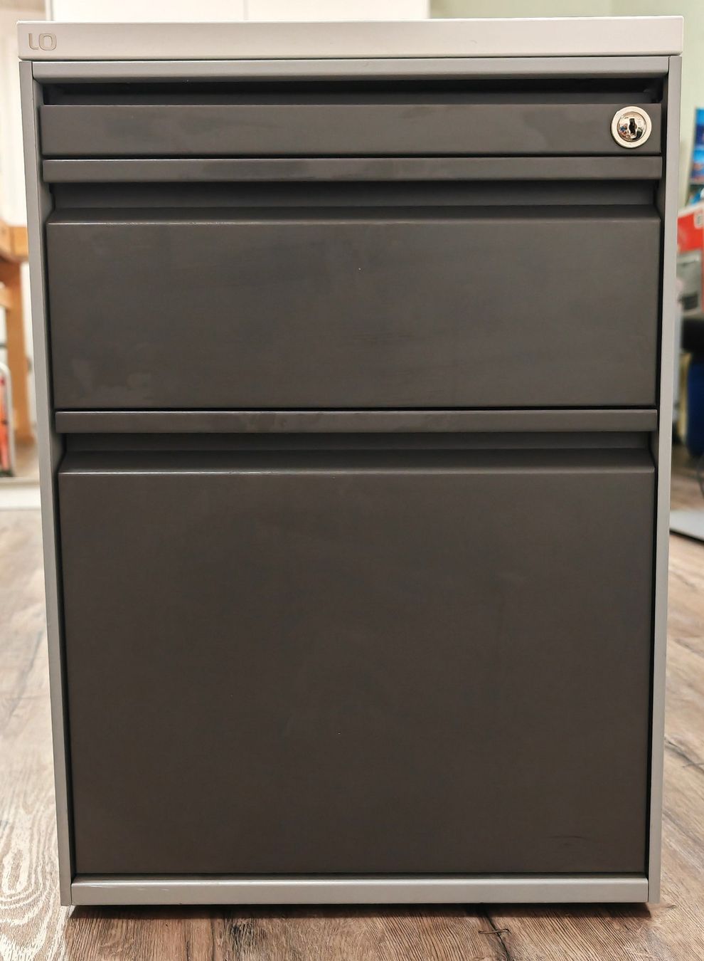 Lista Korpus: Lista Office LO Korpus - 80 x 40 – Gebraucht aus Pfäffikon SZ von smartswiss17 1