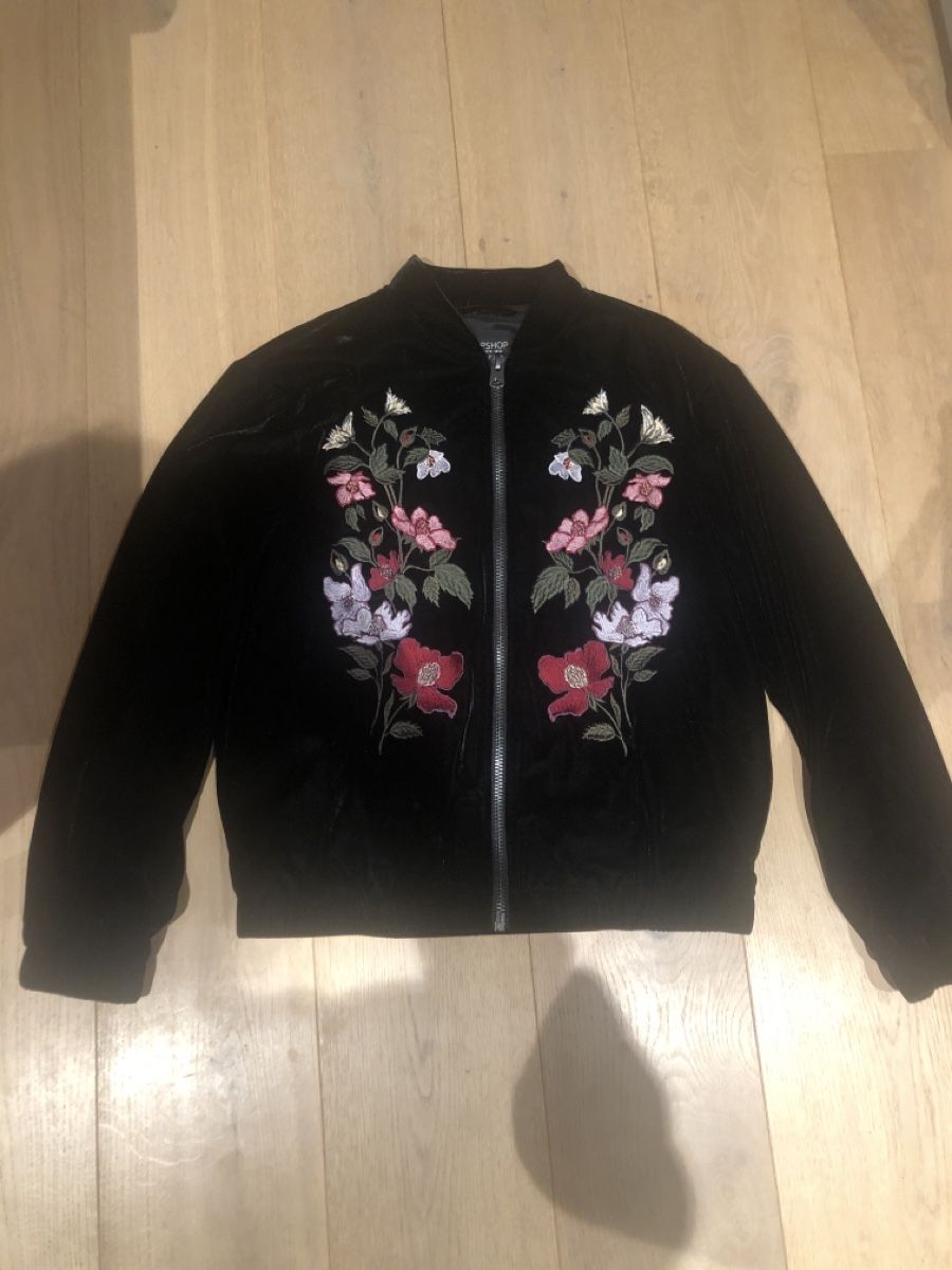 Topshop Giacche: Topshop Velvet Jacke – Usato da Wettswil venduto da lalinda85