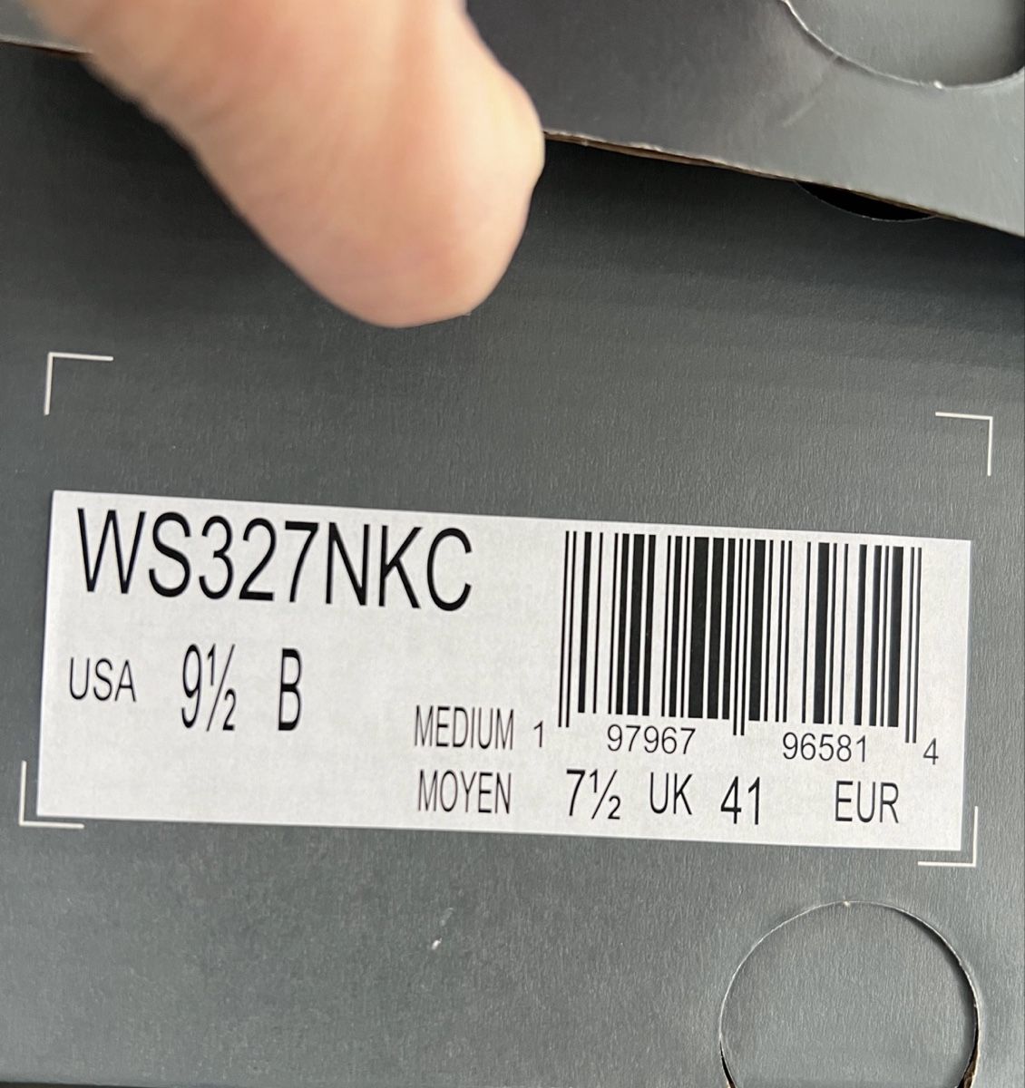 New Balance Scarpe da uomo: New Balance 327 – Nuovo (secondo la descrizione) da Schlieren venduto da NaLeAl 4
