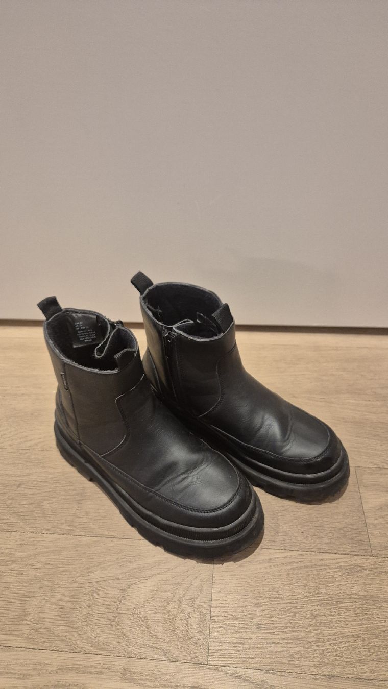 H&M Scarpe per ragazze: Mädchen Winterschuhe Gr.37 – Usato da Benglen venduto da Lotury