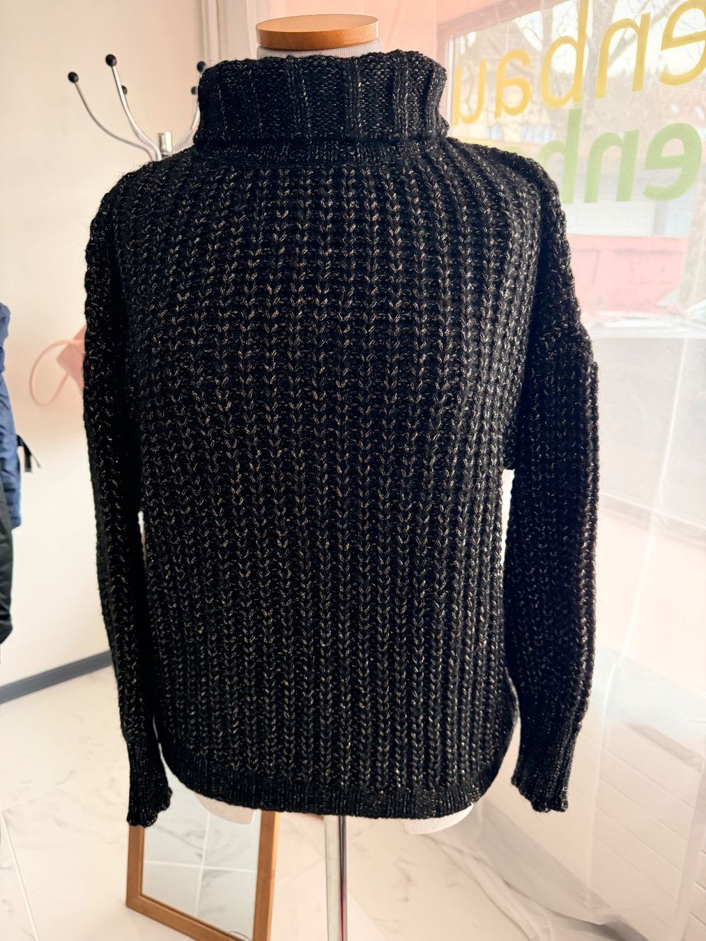 Guess Maglioni & Felpe: Schwarzer GUESS Strickpullover, Grösse S, NEU! – Nuovo (secondo la descrizione) da Arch venduto da ellaisa84 1