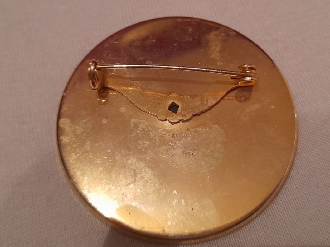 Spille & Fermagli: Selbstgefertigte Brosche, 4,5 cm, Fimo Technik / Strand – Nuovo e nell'imballaggio originale da Eiken venduto da Lashar 1