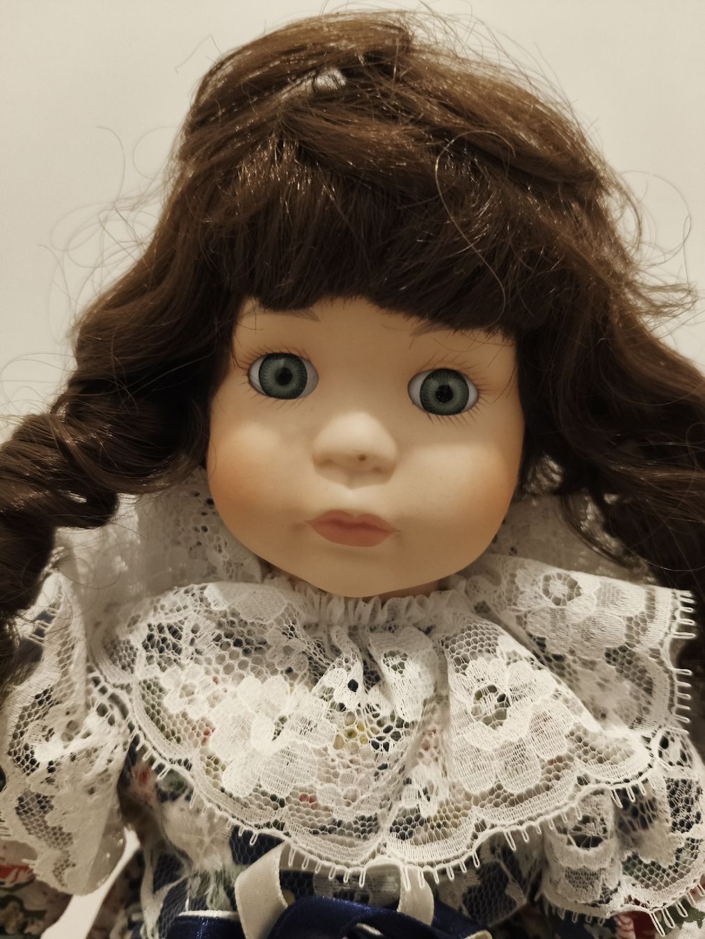 Bambole: Poupée porcelaine – Nuovo (secondo la descrizione) da Monthey venduto da lesaffairesdecamille 2