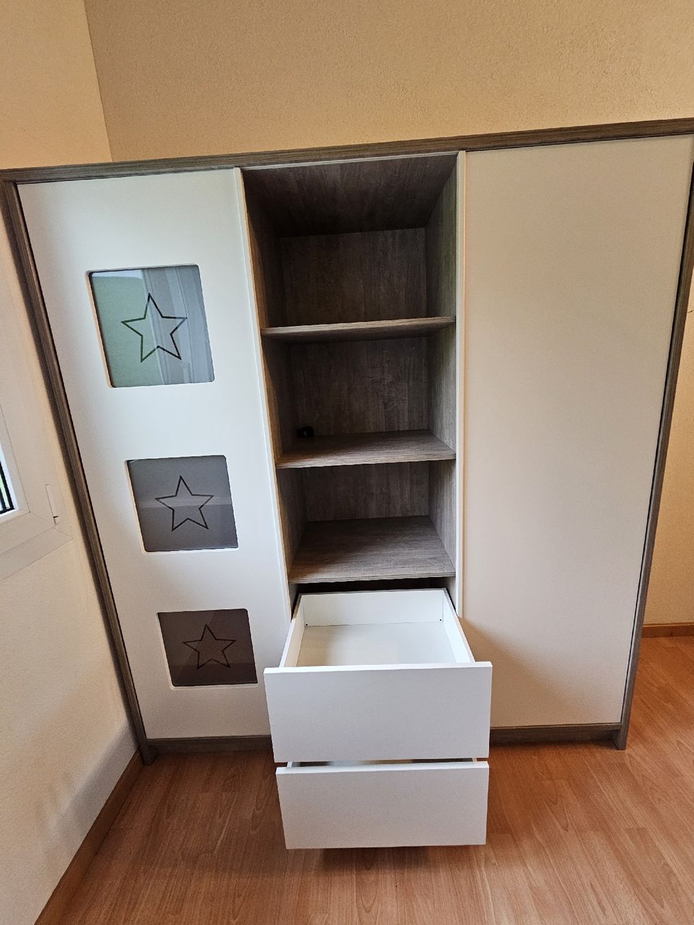 Armadi: Kleiderschrank fürs Baby oder Kinderzimmer – Usato da Seewen SZ venduto da Gringo1810 2