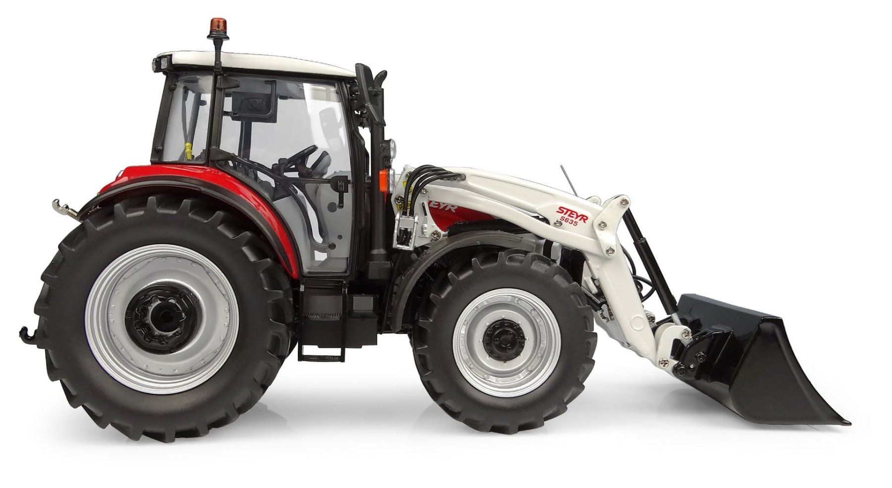 Modellbausätze & Standmodelle: 1:32 Steyr 4120 Plus mit Frontlader S635 – Neu und originalverpackt aus Affoltern am Albis von Modellshop-8910 1