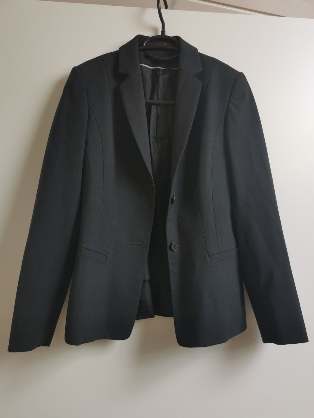 Completi & Tailleur: Anzug / Greiff / Blazer 32 / Hose 36 / grau – Usato da Gelfingen venduto da Meierbeat 1