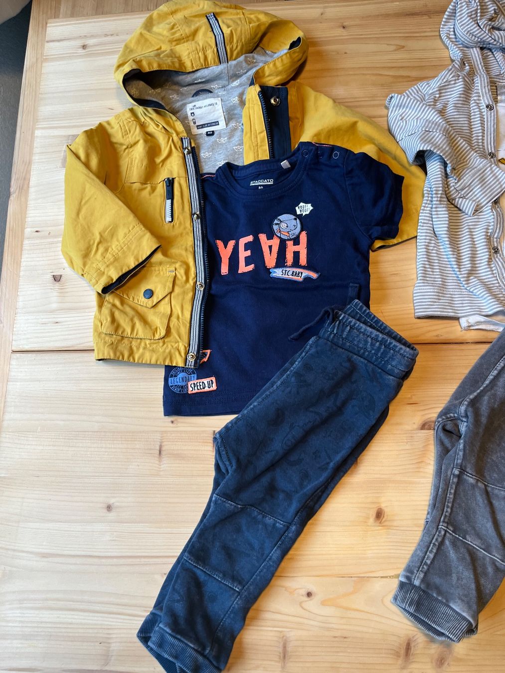 H&M Lotti & Set di vestiti: Kleiderpaket Gr. 80 – Usato da Adelboden venduto da Jestil20 4