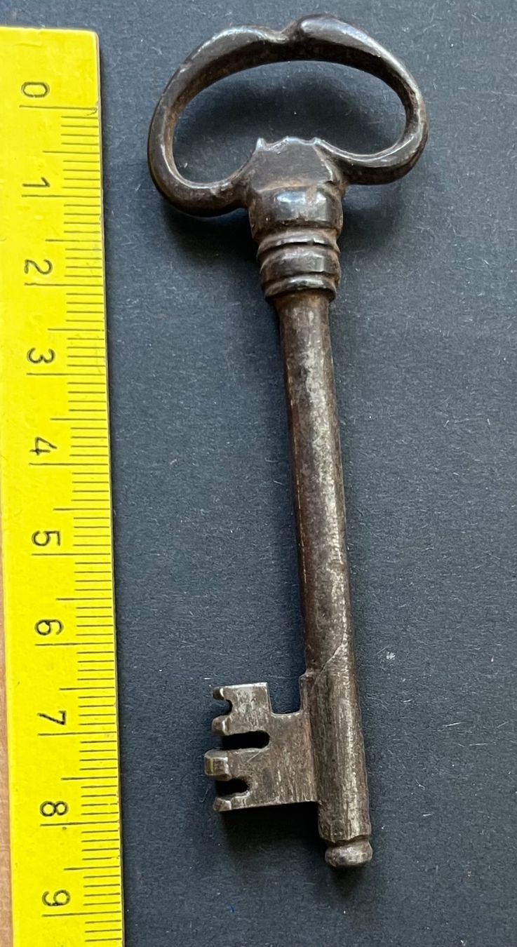 Schlüssel: Antik Schlüssel Bart ca. 9.5 cm lang – Gebraucht aus Ostermundigen von DaxKarten-75 1
