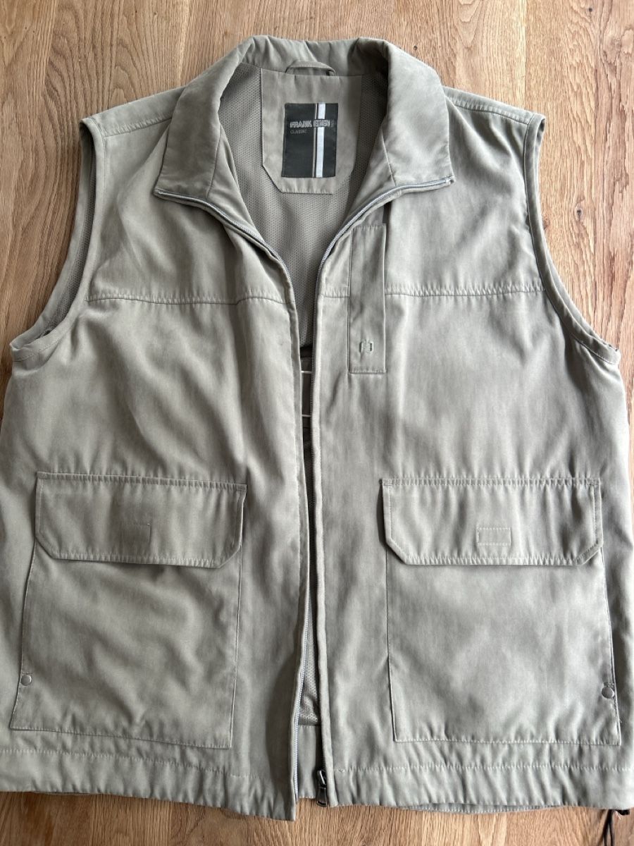 Gilet & Giacche: Gilet Grösse M – Usato da Lachen SZ venduto da rah_c6qj