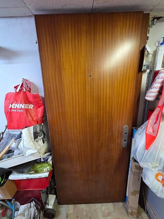 Porte: Eingangstüre – Usato da Berikon venduto da sabatuv 1