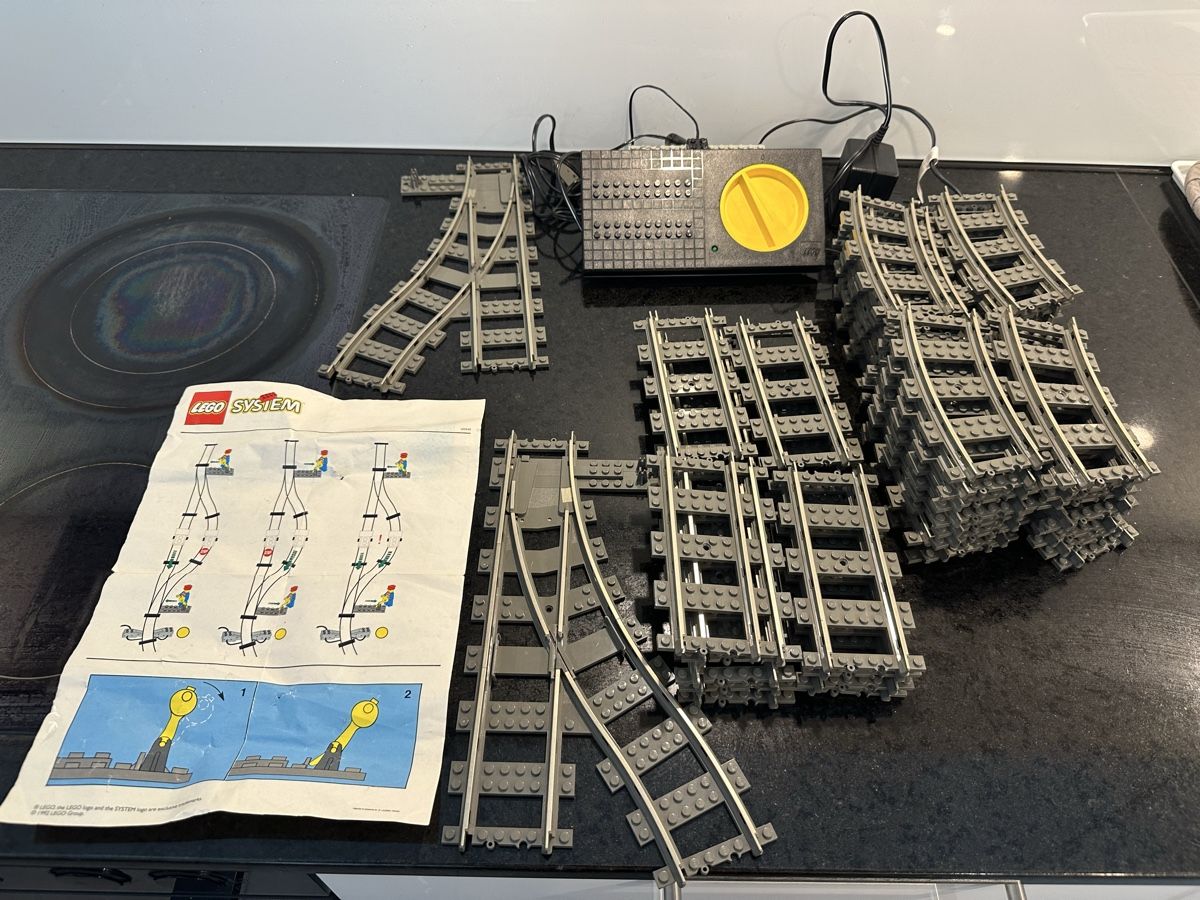 Lego Giocattoli: LEGO Eisenbahn Schienen Weichen Konvolut  – Usato da Ebikon venduto da Gaenggeliwaar