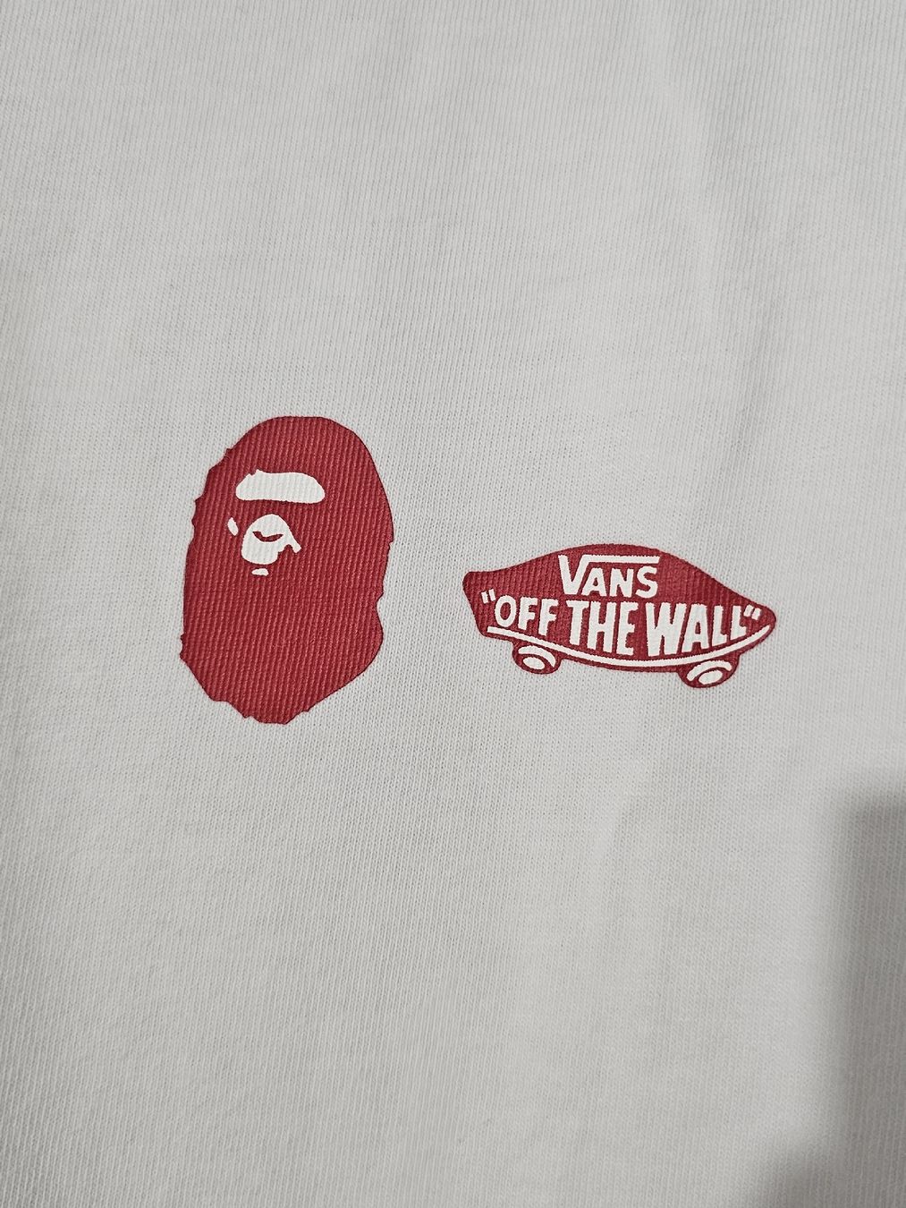 Bape T-shirt: Tshirt Bape x Vans L – Nuovo (secondo la descrizione) da Pully venduto da RandomZero 3
