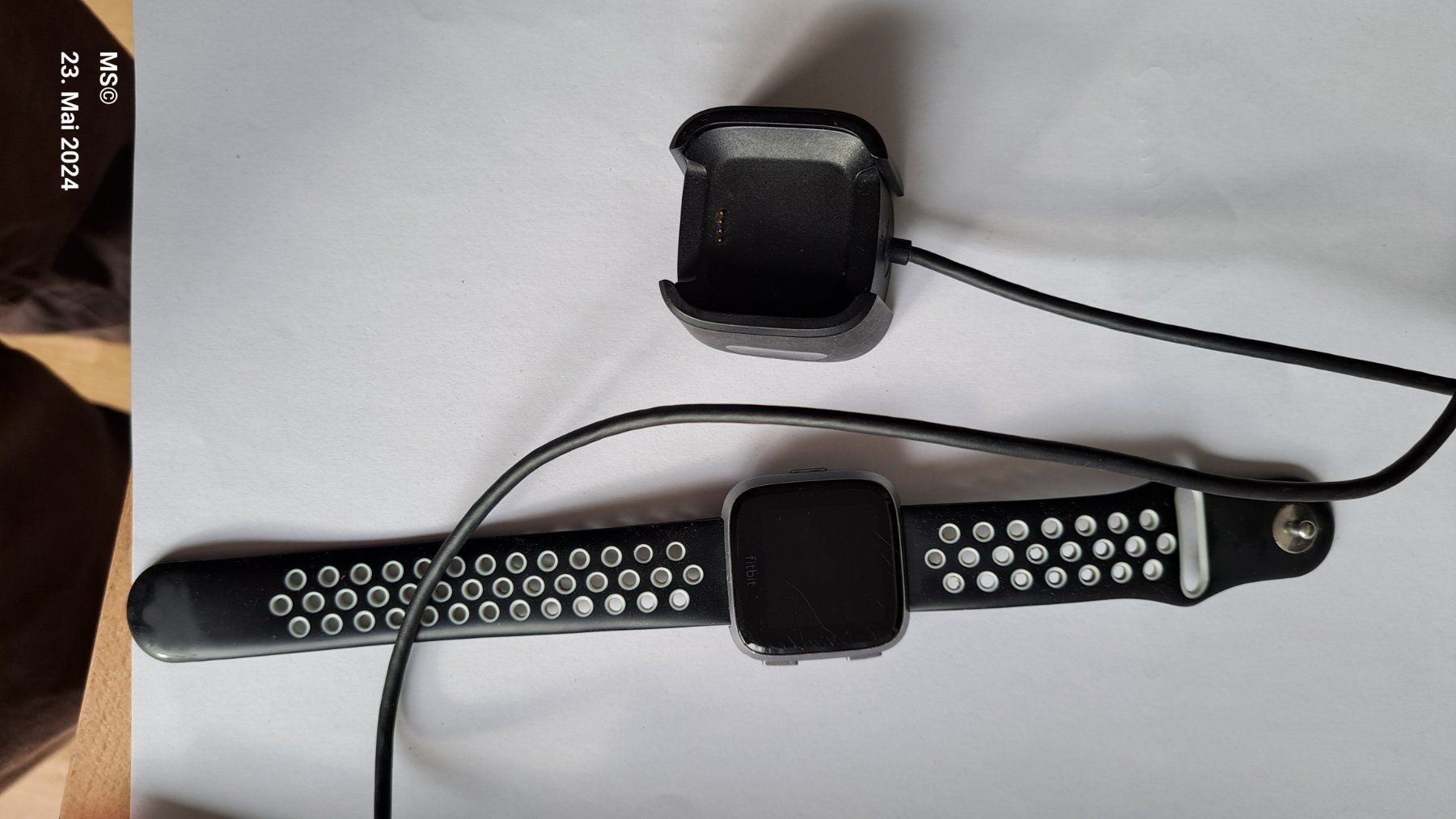 Fitbit Smartwatch: Fitbit Versa – Gebraucht aus Allschwil von Vision139 2