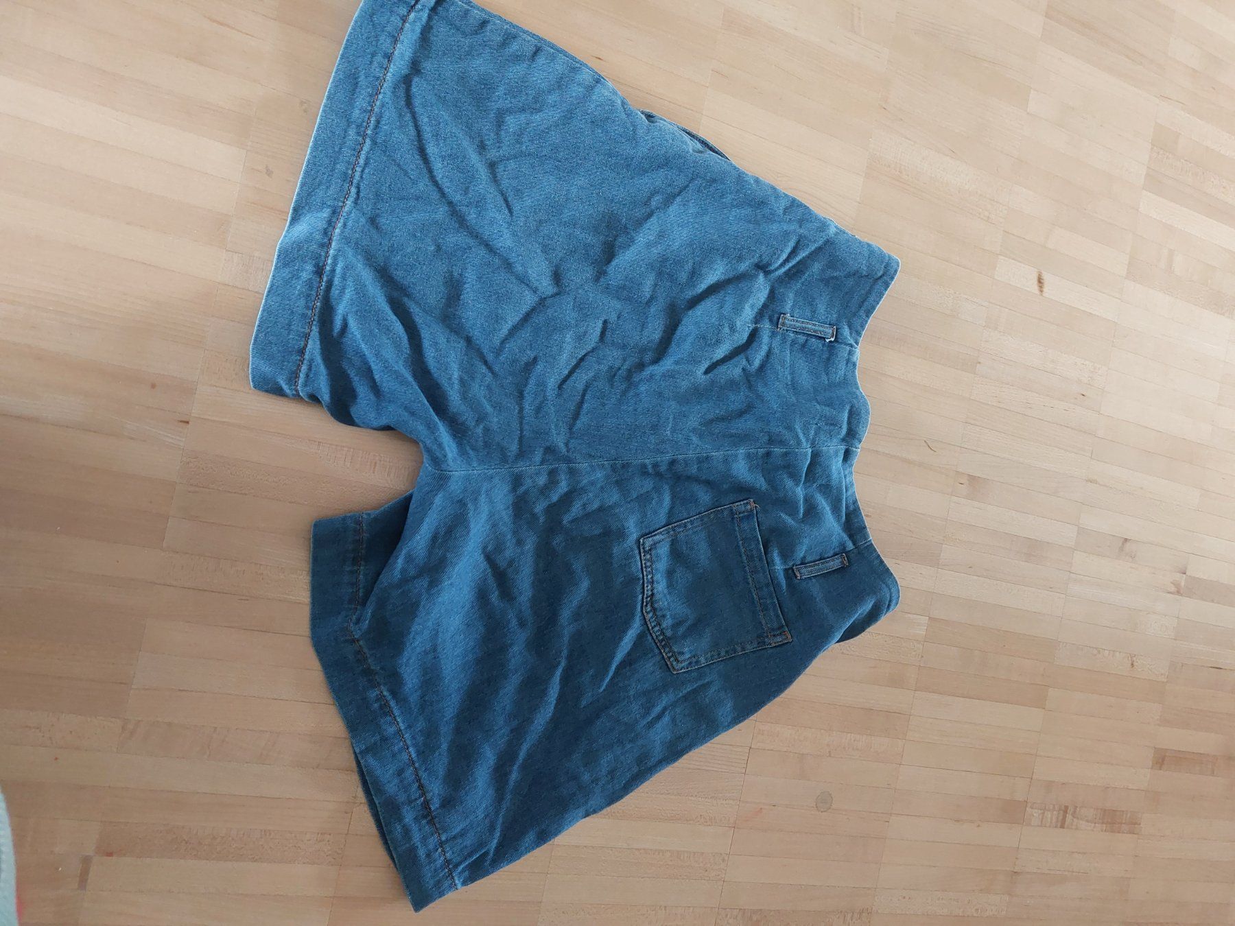 Pantaloni: Calliope Shorts S – Usato da Zürich venduto da zuz_9qry 1