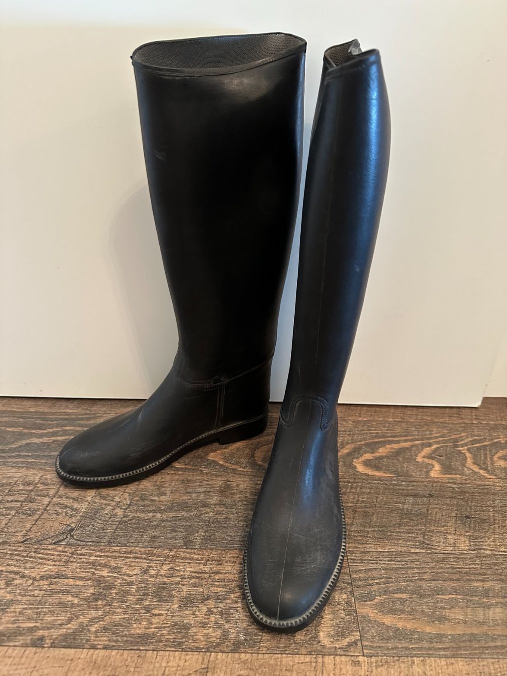 Scarpe da donna: Reitstiefel Cadett Grösse 37 schwarz – Usato da Luzern venduto da Tsugumi0