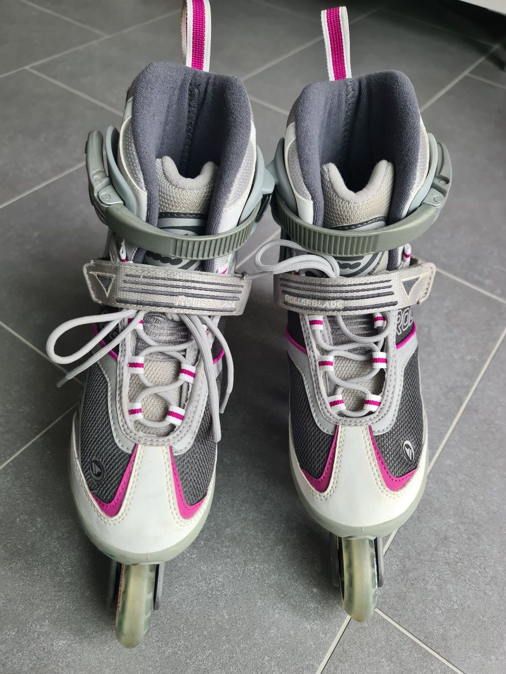 Pattini in linea & Pattini a rotelle: Rollerblade SG5 Gr. 38.5 Inlineskates Rollschuhe mit Tasche – Usato da Hausen AG venduto da Vugri 2
