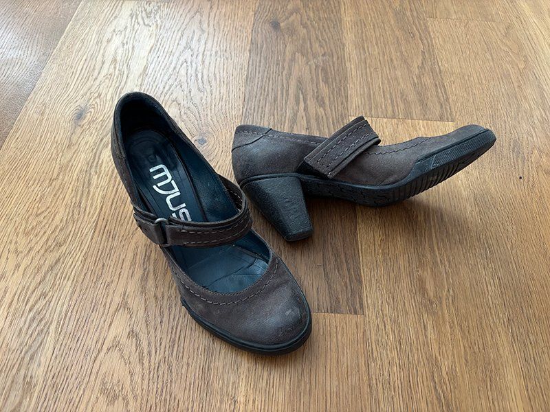 Mjus Scarpe da donna: Pumps, Mjus, dunkelblau, Gr. 37 – Usato da Uster venduto da Balduin-Gundula