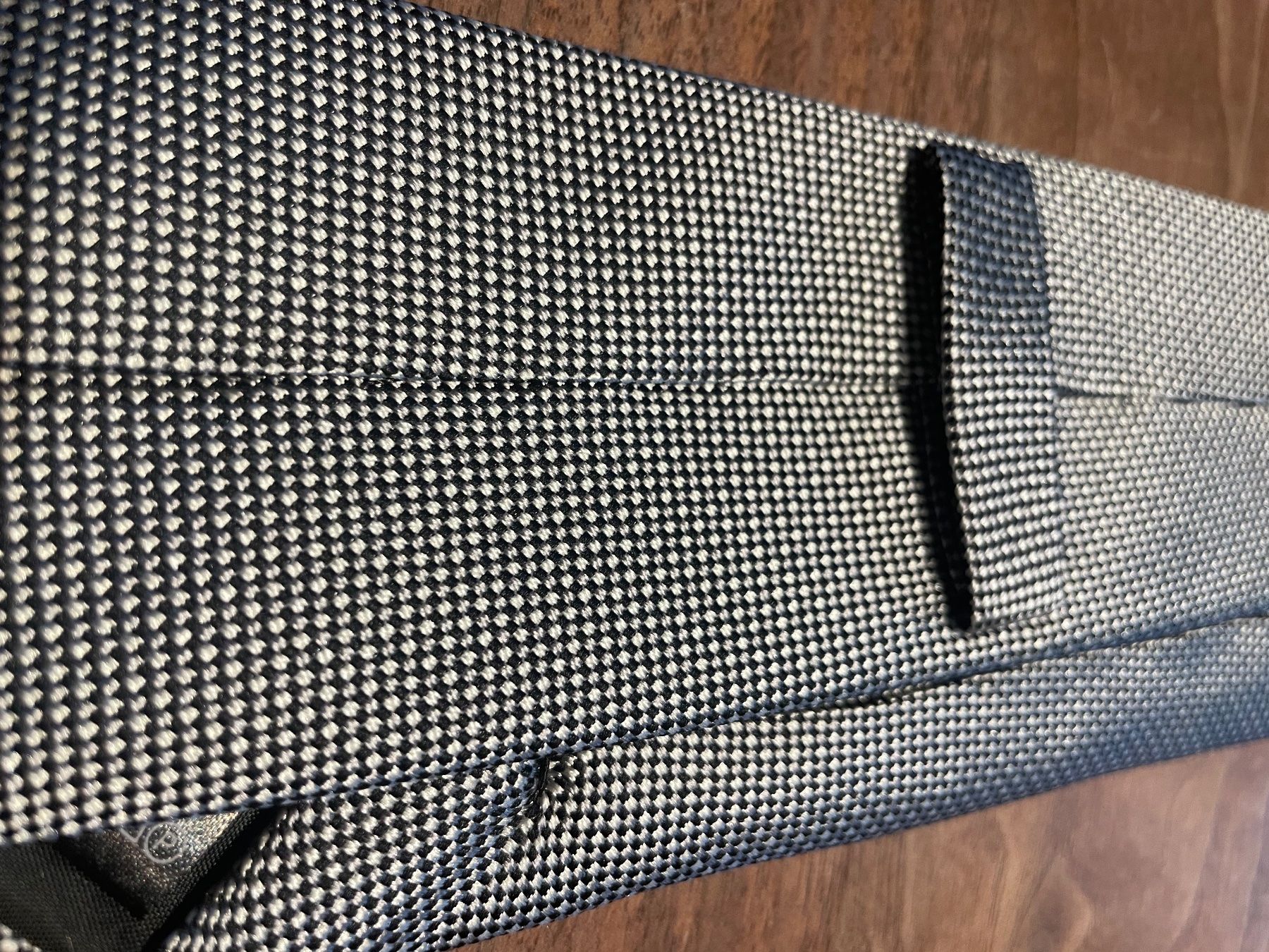 Cravatte: Elegante Herren Seidenkrawatte – Usato da Wiggen venduto da cha_p9np 1