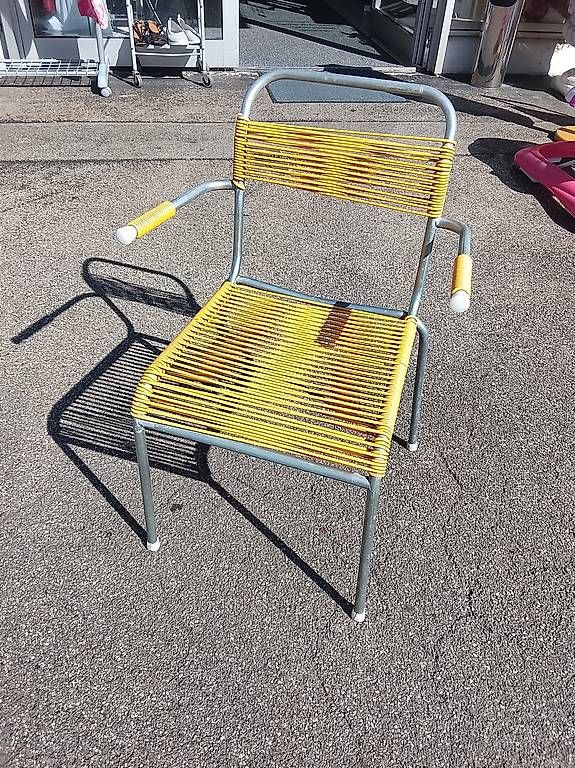 Chaises: Spaghettistuhl in Gelb, vermutl. Schaffner – D'occasion à Neuhausen am Rheinfall par galleria13