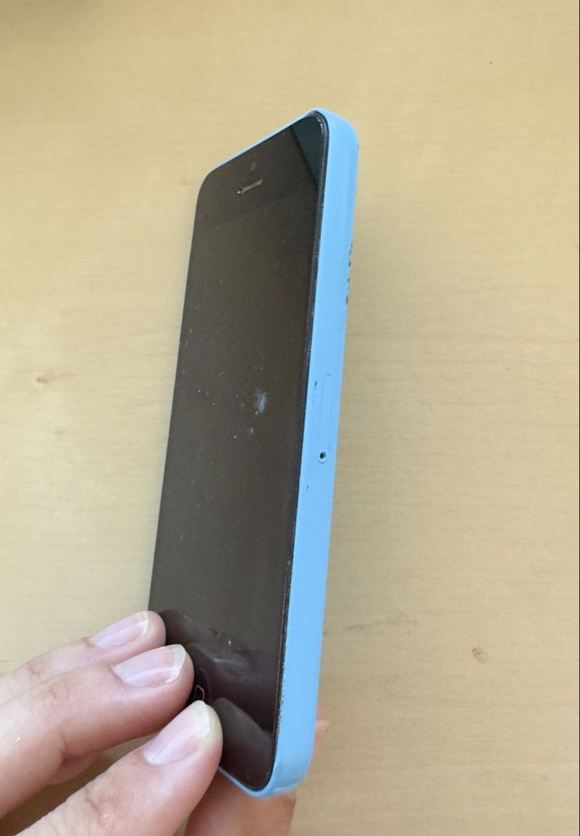 Apple Portables: iPhone 5c – D'occasion à Balsthal par jan_SRT 2