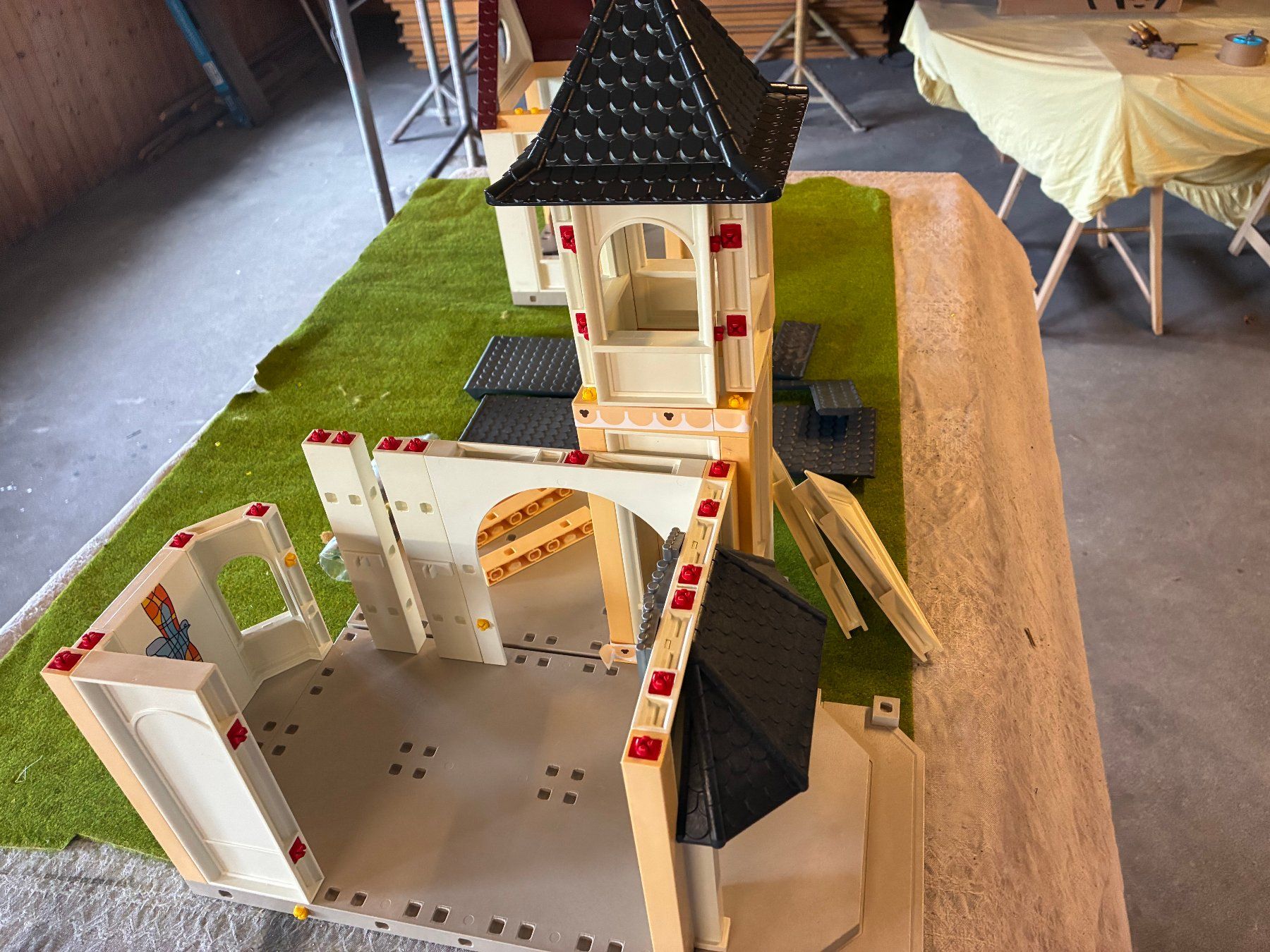 Playmobil Spielzeuge: PLaymobil Kirche – Gebraucht aus Ueberstorf von gui_f2q8 2