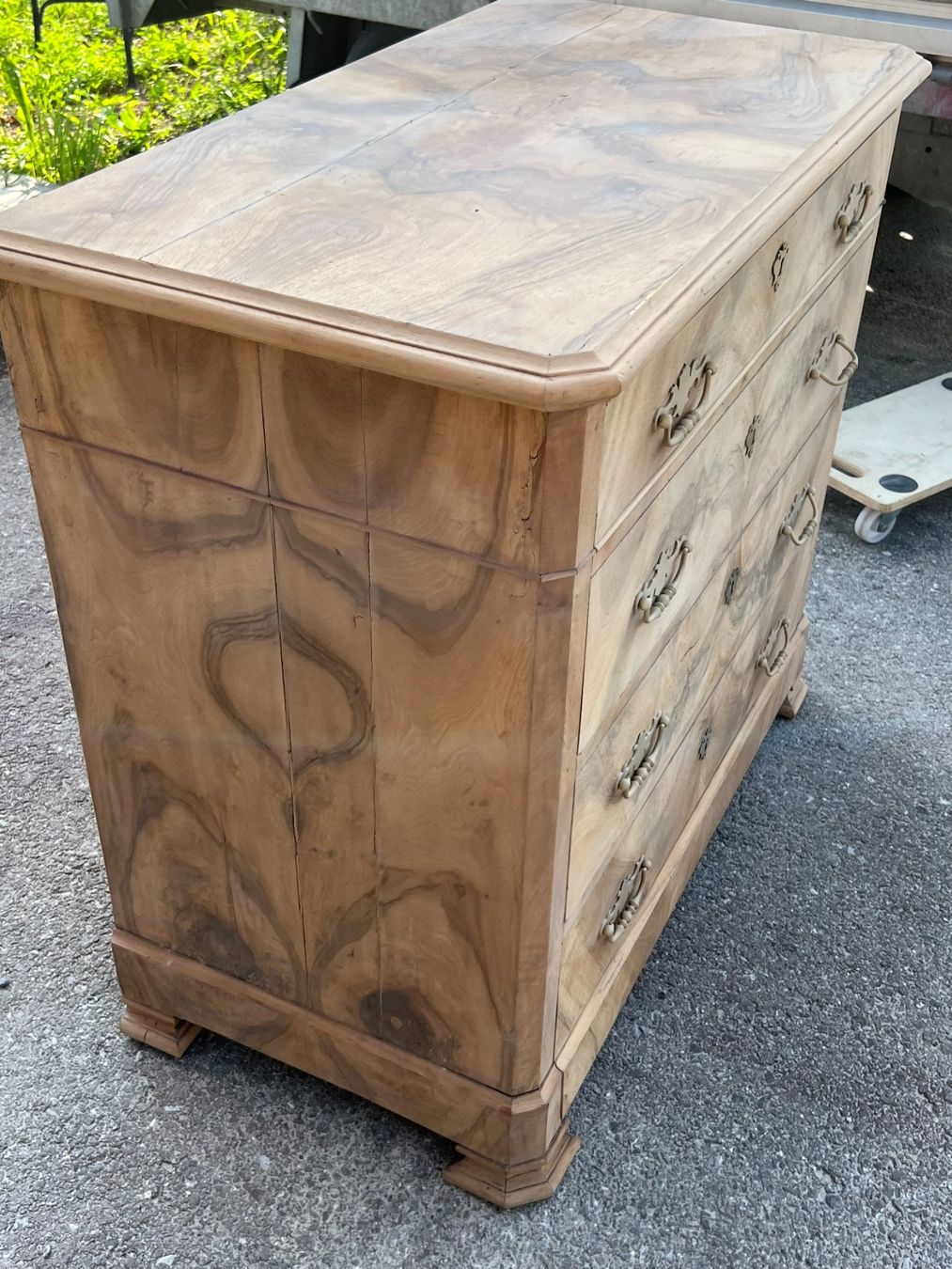 Cassettiere: ART 1093-H Commode noyer sablé – Usato da Pont-La-Ville venduto da BCMGLEAL 2