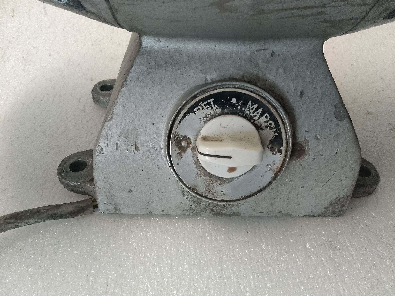 Tutte le macchine: Schleifbock mit Polieraufsatz gebraucht, 220V – Difettoso da Trubschachen venduto da Caddy8 4