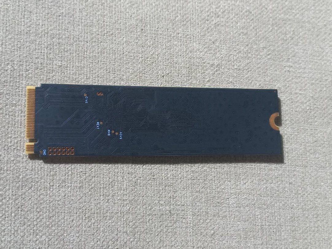 Dischi rigidi: SSD NVMe - Defekt? – Difettoso da Binningen venduto da Douglas.Q 1