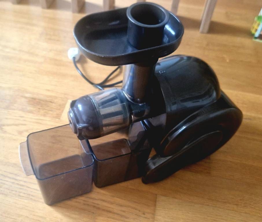 Appareils de cuisine: Entsafter - slow juicer – D'occasion à Kilchberg ZH par sku_7sjy 2