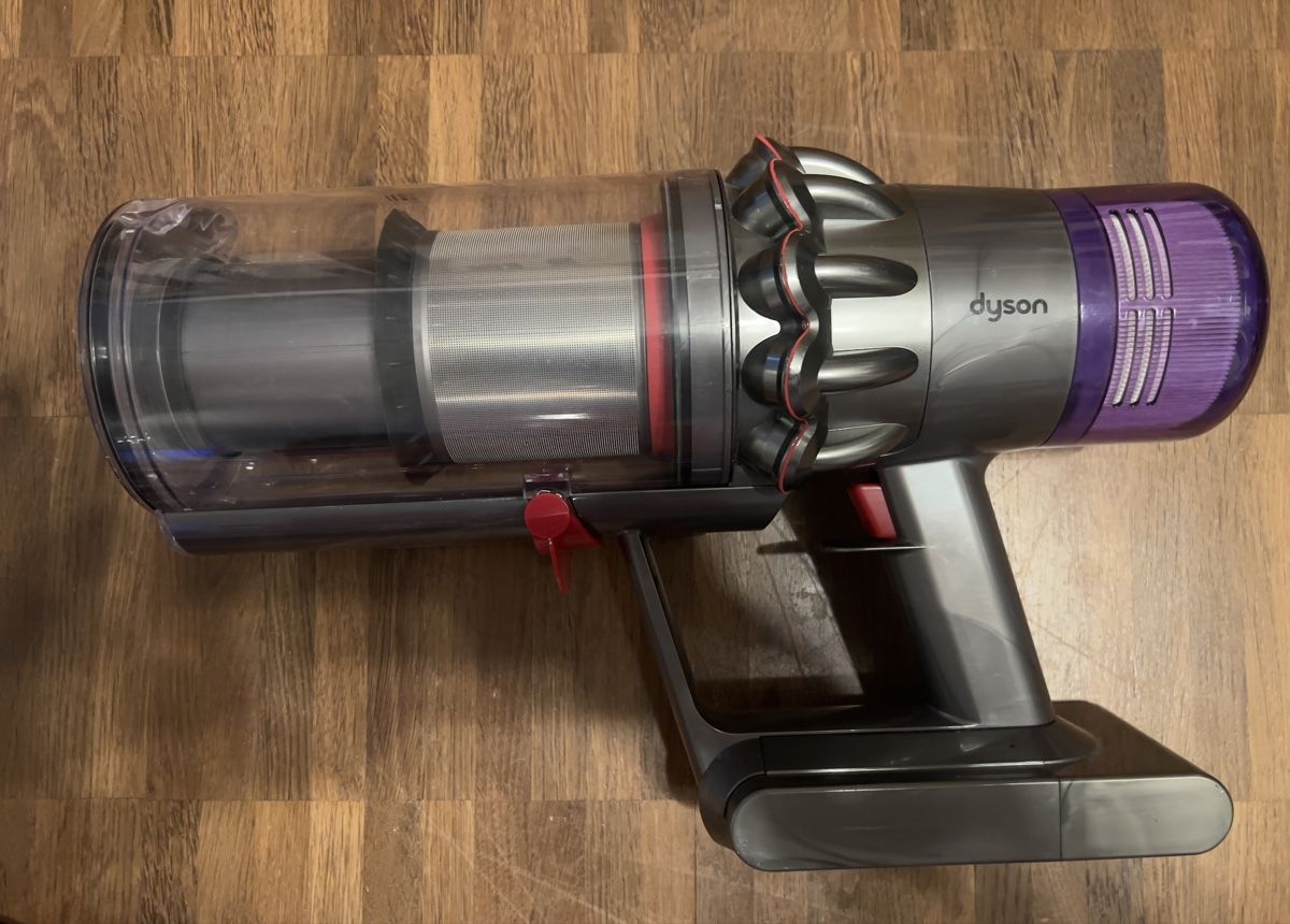 Dyson Aspirapolveri & Accessori: Dyson V11 Absolute Extra mit Ständer-Akku u Filter Neuwertig – Usato da Heerbrugg venduto da fdi_7ngx 2