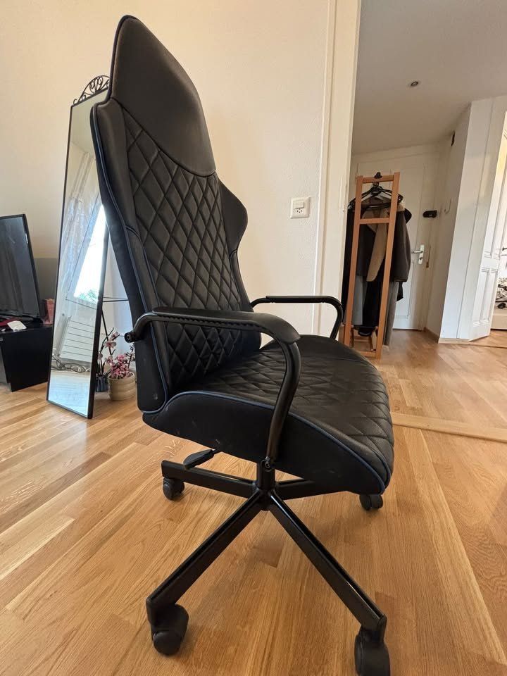 Ikea Chaises: Chaise de bureau ergonomique – D'occasion à Chêne-Bougeries par fla_8cbf 1