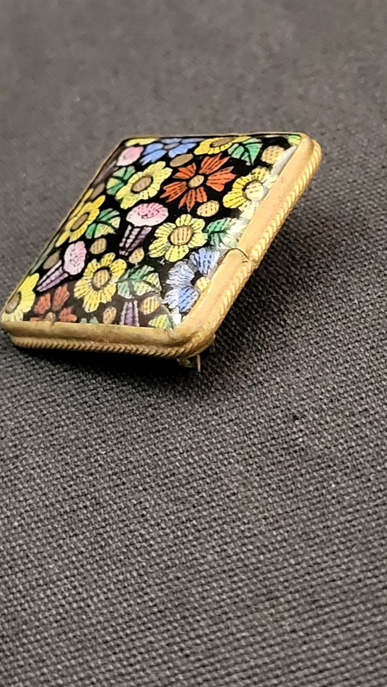 Spille & Fermagli: Blumen-Brosche Porzellan handgemalt – Usato da Basel venduto da spinne02 3
