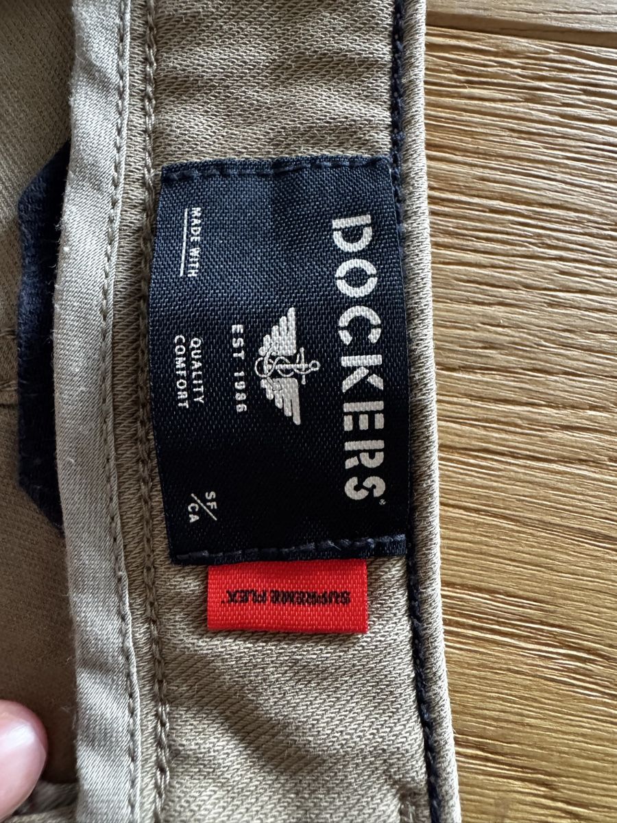 Pantaloni: Dockers Hose Khaki – Usato da Schaan venduto da kri_tsw8 5