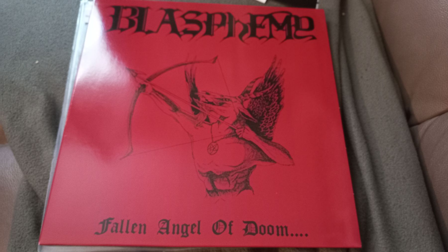 Dischi in vinile: Blasphemy - Fallen/BLACK WINDS - LP Picture Disc BLACK METAL – Usato da Olten venduto da Donatello1984