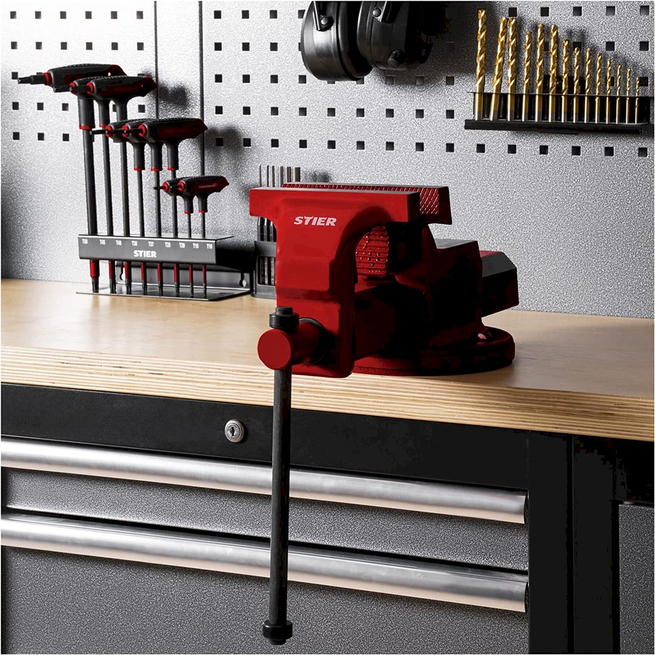 Tous les outils: STIER Parallelschraubstock 125mm – Neuf avec emballage d'origine à Bottighofen par zaap 1