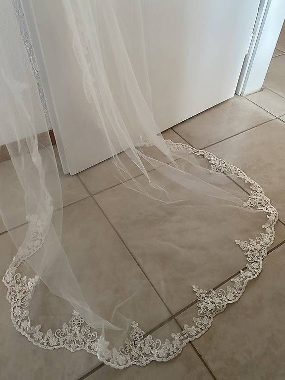 Vestiti: Brautkleid Abby Waits  – Usato da Solothurn venduto da nev_7qmh 4