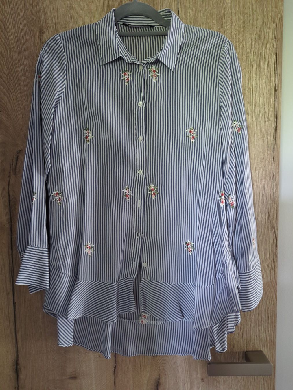Zara Camicette: Zara Bluse/ Gr. XS Viskose – Usato da Zug venduto da sunshinestateofmind