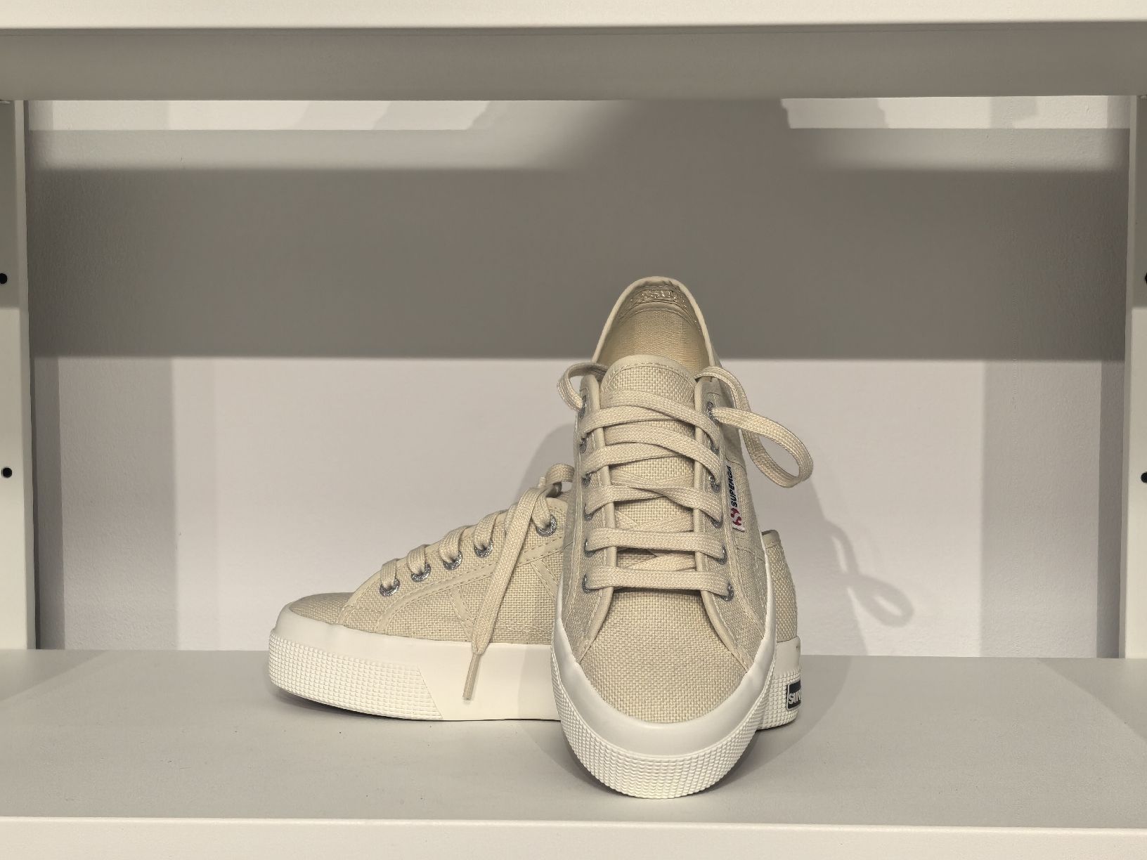 Superga Scarpe da donna: Superga Sneakers – Nuovo e nell'imballaggio originale da Bad Ragaz venduto da AKahlon 1